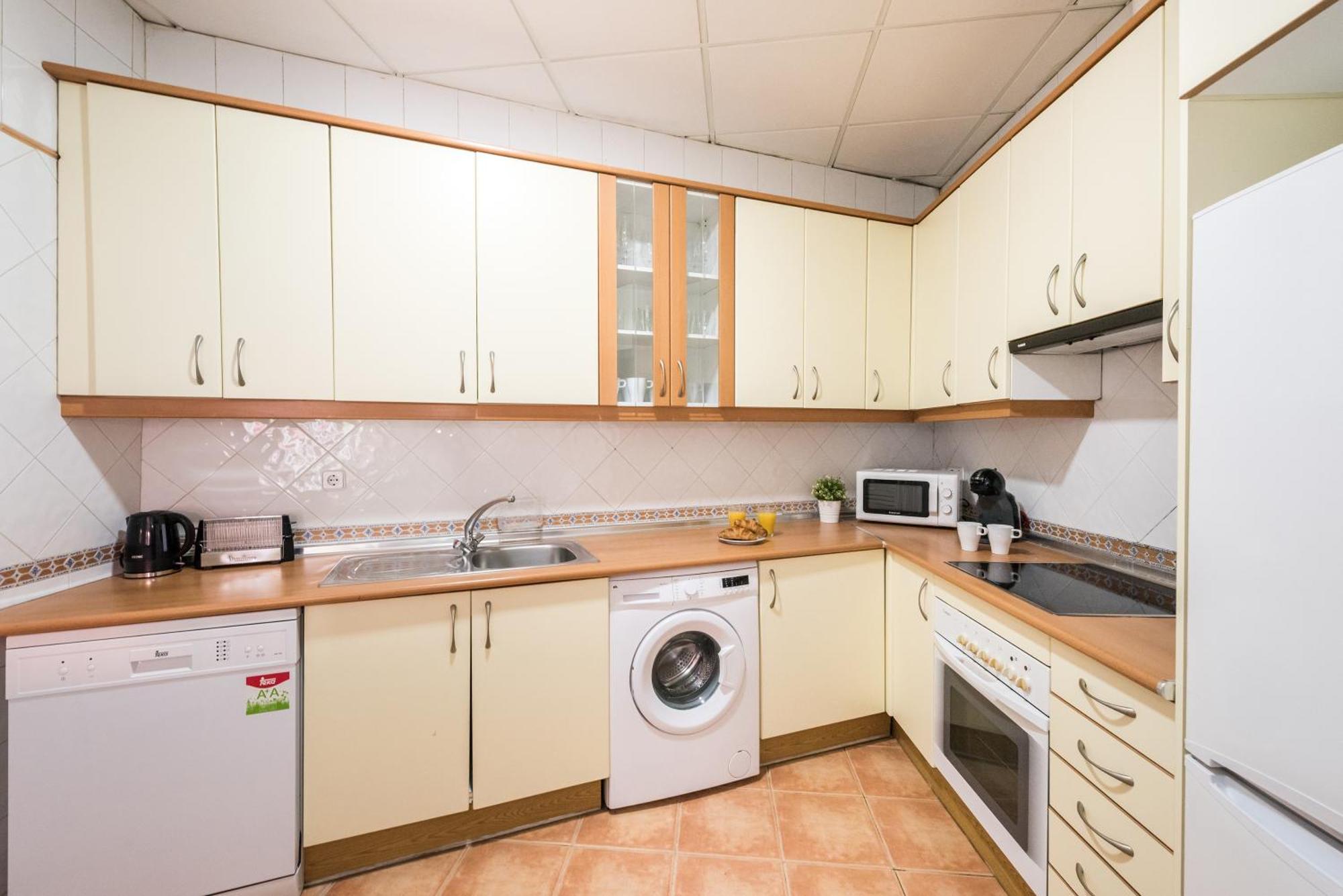 Preciosos Apartamentos En El Centro De Madrid Exterior foto